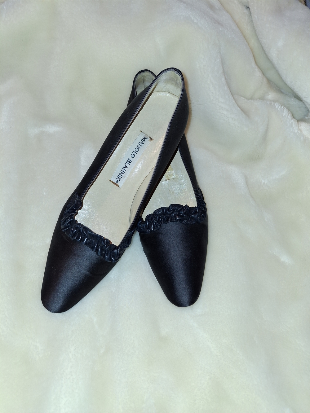 Manolo Blahnik Black Satin Low Heel Pumps